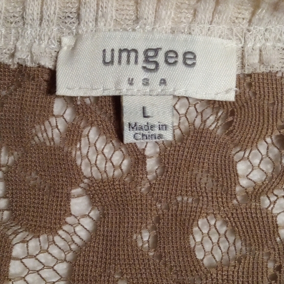 Umgee Boho Style Ditsy Floral Exaggerated Sleeve  Lace Detail V Neck Size Large - Picture 7 of 8